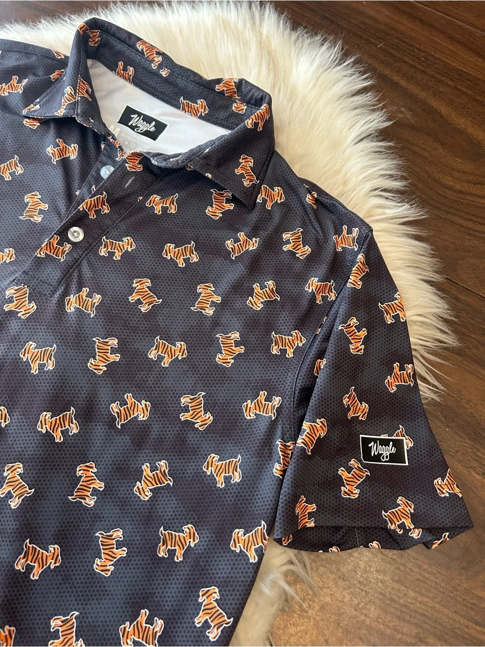 WAGGLE ‘Golf The Goat’ Performance Polo Shirt - Picture 2 of 8